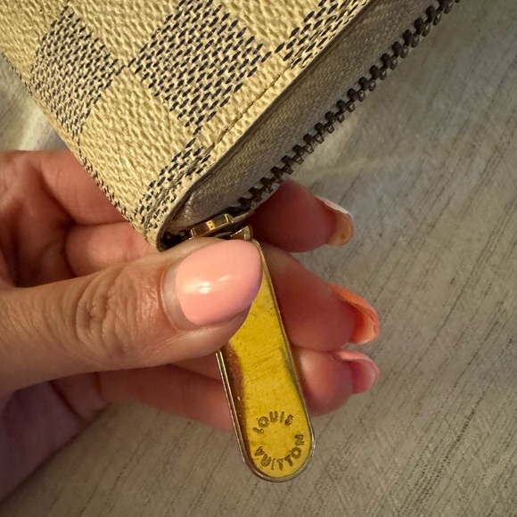 Louis Vuitton Damier Azu Zippy Wallet - Picture 3 of 6